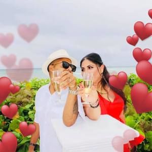 Meet your Posher, Yoli